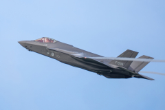 F35