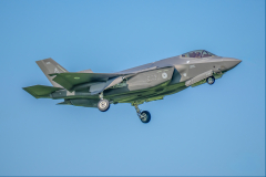 F353