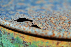 Aly-Kuper-Decay-in-Metal